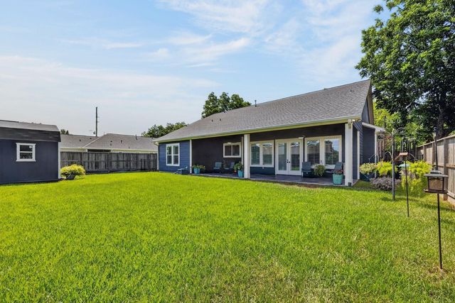 509 Texas St, Tomball, TX 77375