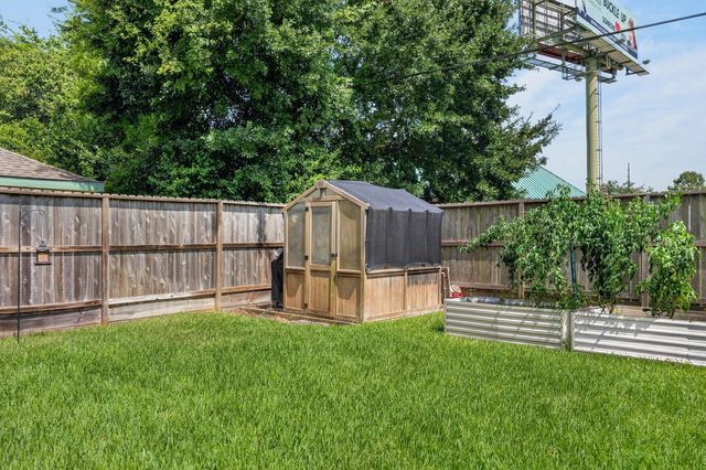 509 Texas St, Tomball, TX 77375