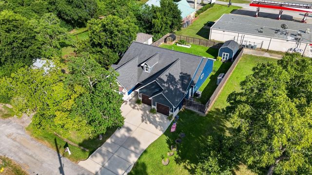 509 Texas St, Tomball, TX 77375