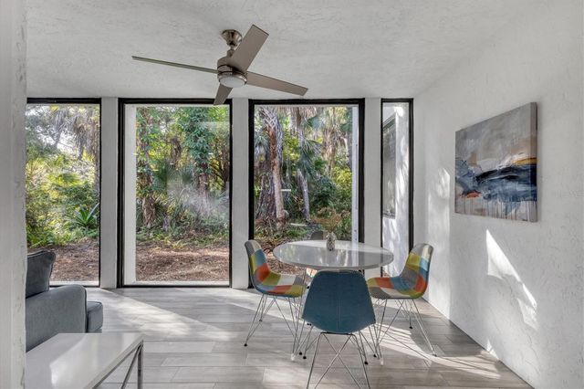 3332 THORNWOOD ROAD 3332, Sarasota, FL 34231