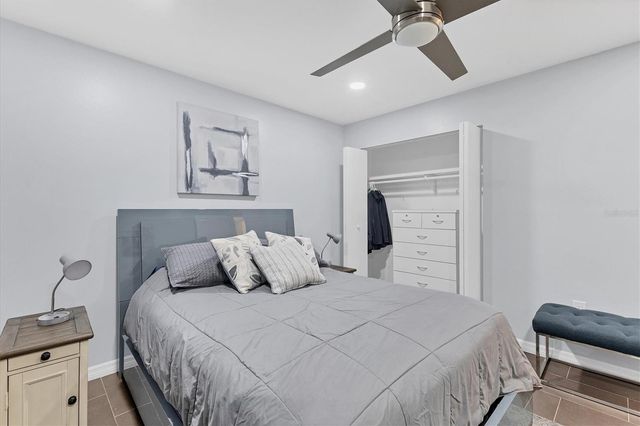 3332 THORNWOOD ROAD 3332, Sarasota, FL 34231