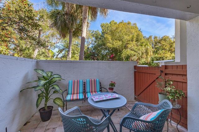 3332 THORNWOOD ROAD 3332, Sarasota, FL 34231