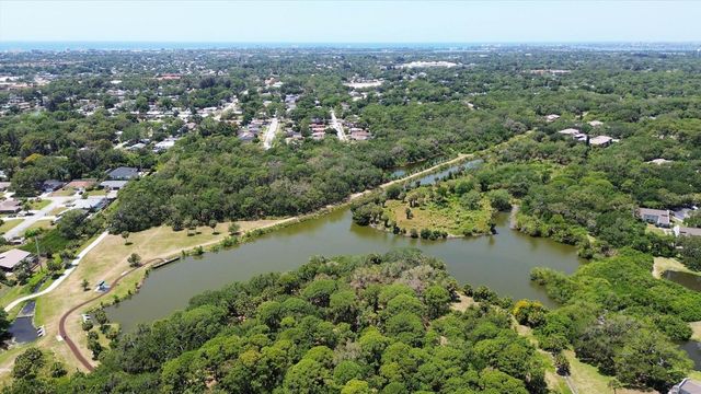 3332 THORNWOOD ROAD 3332, Sarasota, FL 34231