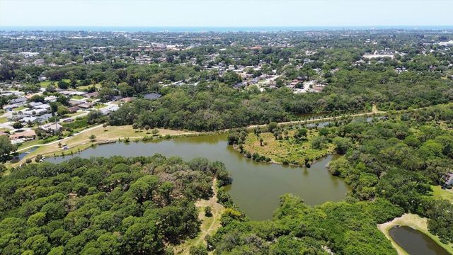 3332 THORNWOOD ROAD 3332, Sarasota, FL 34231