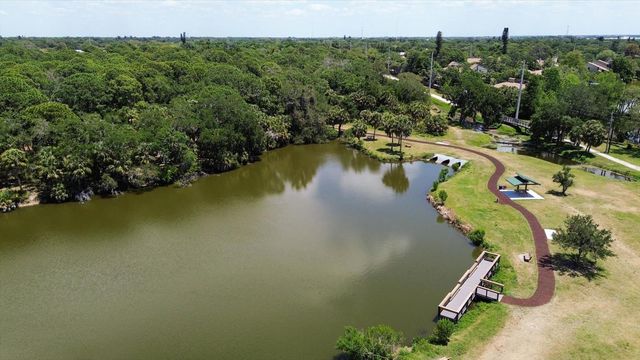 3332 THORNWOOD ROAD 3332, Sarasota, FL 34231