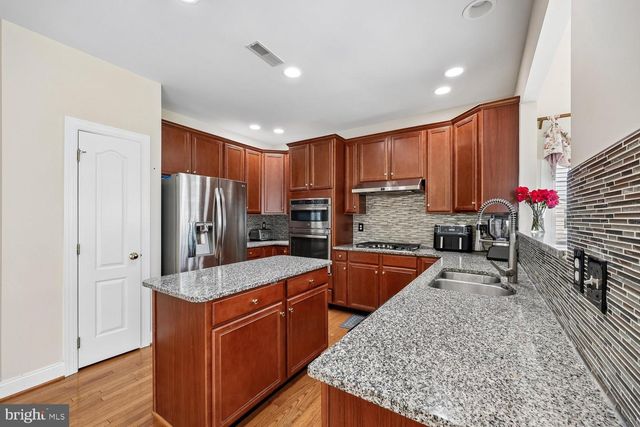 14112 BEAR CREEK DR, Boyds, MD 20841