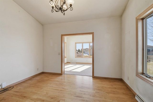 4724 N FALLVIEW LANE, Appleton, WI 54913