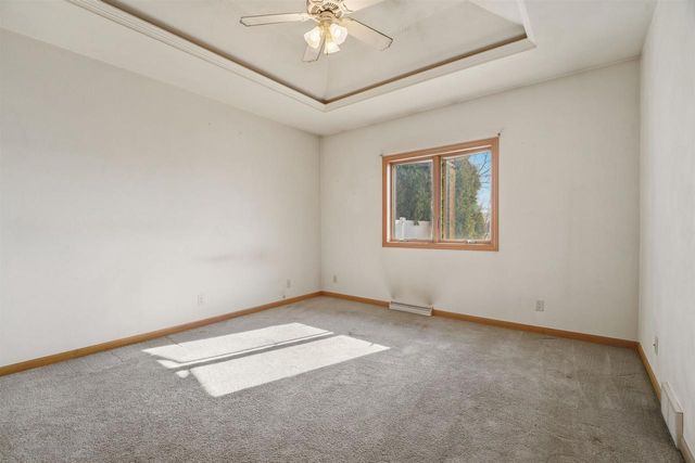 4724 N FALLVIEW LANE, Appleton, WI 54913