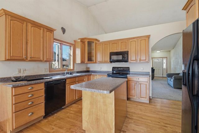 4724 N FALLVIEW LANE, Appleton, WI 54913