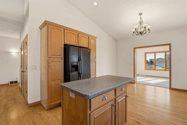 4724 N FALLVIEW LANE, Appleton, WI 54913