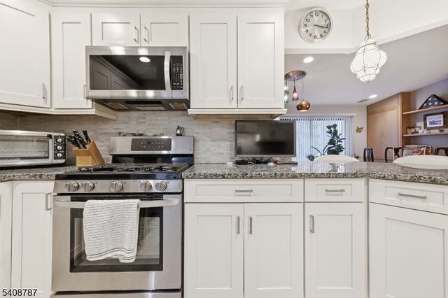 50 Glenview Dr, West Orange Twp., NJ 07052