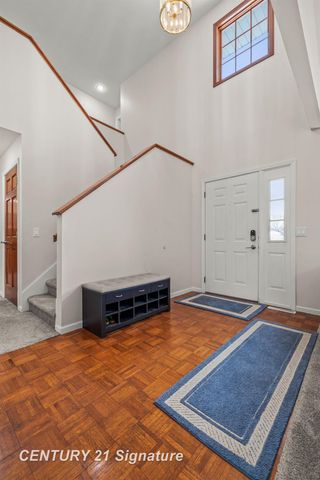 8044 Creston Drive, Freeland, MI 48623