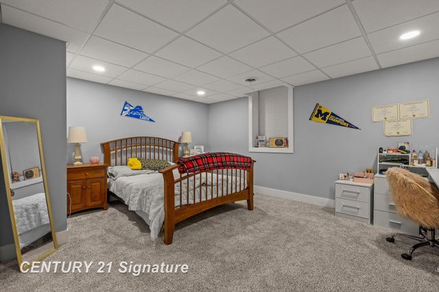 8044 Creston Drive, Freeland, MI 48623