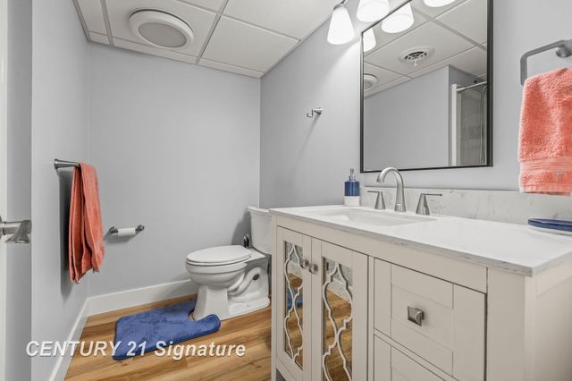 8044 Creston Drive, Freeland, MI 48623