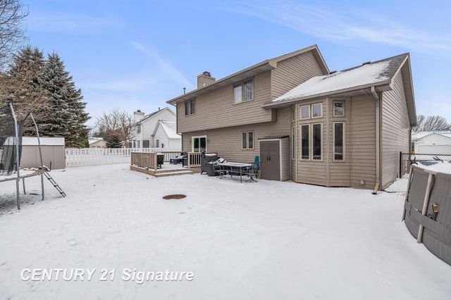 8044 Creston Drive, Freeland, MI 48623