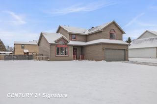 8044 Creston Drive, Freeland, MI 48623