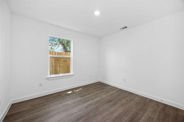 1056 North Lane Unit A, Houston, TX 77088