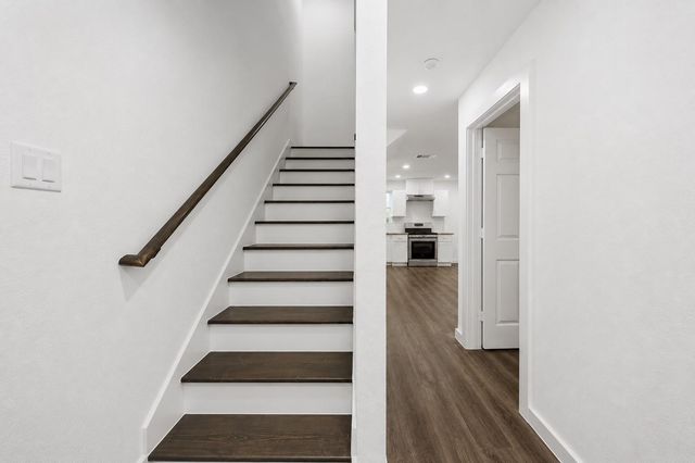 1056 North Lane Unit A, Houston, TX 77088