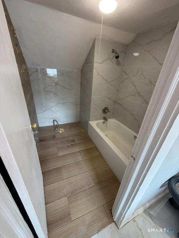 761 Winchester Avenue 3, New Haven, CT 06511