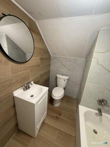 761 Winchester Avenue 3, New Haven, CT 06511