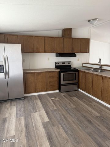 345 U.S. 421 Highway, Pennington Gap, VA 24277