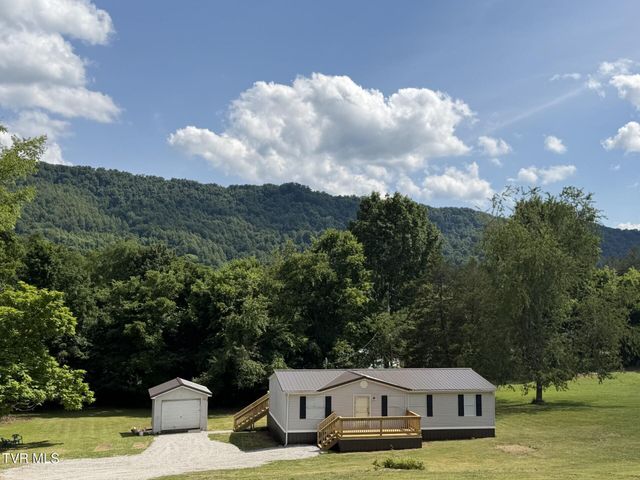 345 U.S. 421 Highway, Pennington Gap, VA 24277