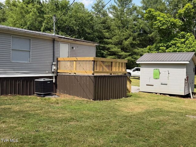 345 U.S. 421 Highway, Pennington Gap, VA 24277