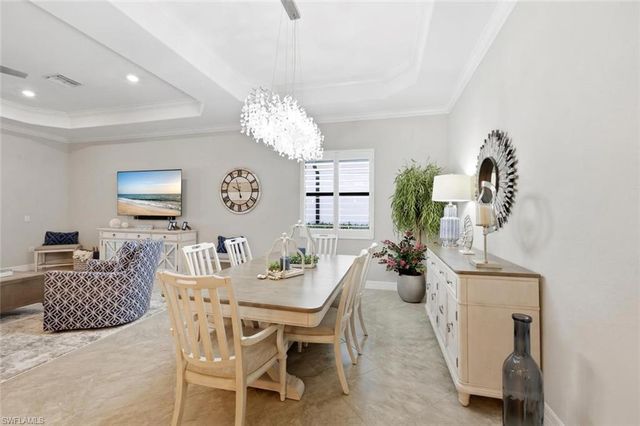 1831 Mustique ST, Naples, FL 34120