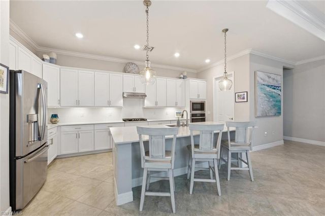 1831 Mustique ST, Naples, FL 34120