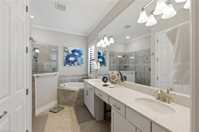 1831 Mustique ST, Naples, FL 34120