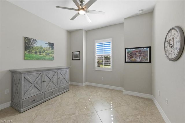 1831 Mustique ST, Naples, FL 34120