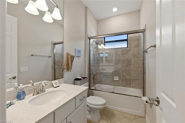 1831 Mustique ST, Naples, FL 34120