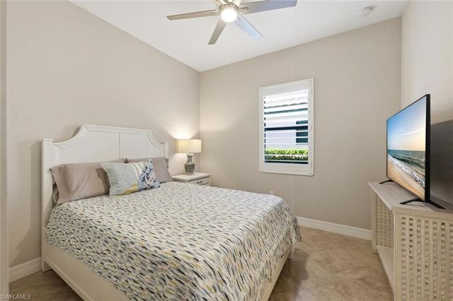 1831 Mustique ST, Naples, FL 34120