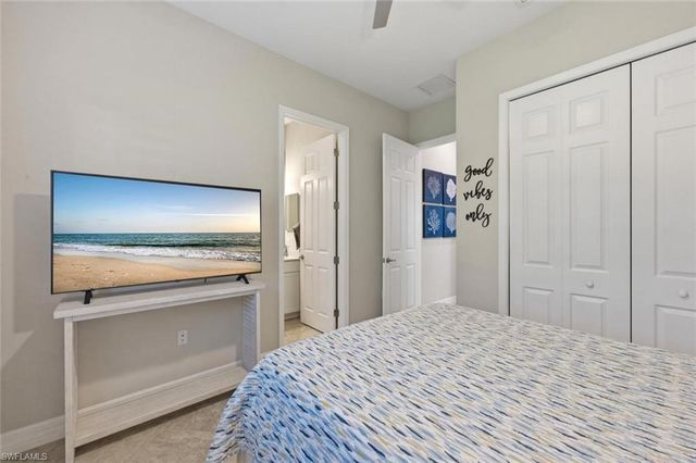 1831 Mustique ST, Naples, FL 34120