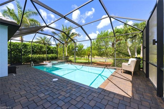 1831 Mustique ST, Naples, FL 34120