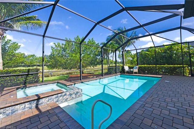 1831 Mustique ST, Naples, FL 34120