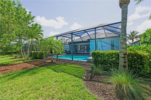 1831 Mustique ST, Naples, FL 34120