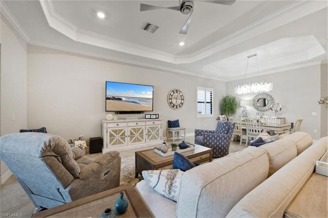 1831 Mustique ST, Naples, FL 34120