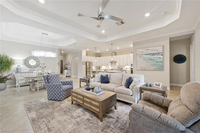1831 Mustique ST, Naples, FL 34120