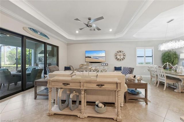 1831 Mustique ST, Naples, FL 34120