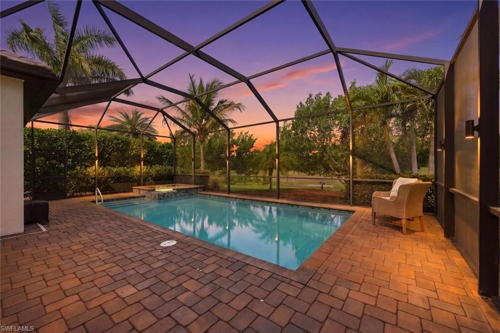 1831 Mustique ST, Naples, FL 34120