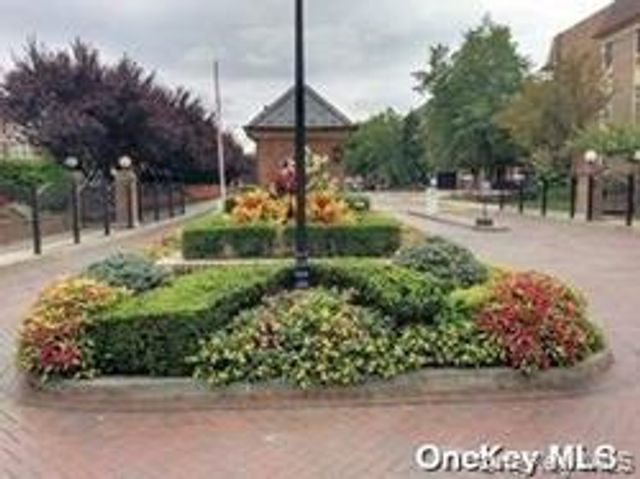 14-06 Michael Place 114 U, Bayside, NY 11360