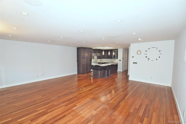 14-06 Michael Place 114 U, Bayside, NY 11360