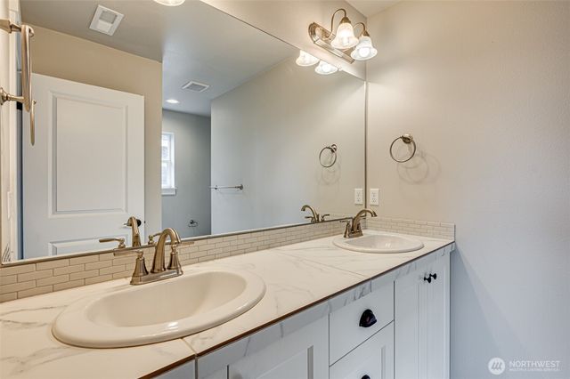 1203 S Union Place, Ridgefield, WA 98632