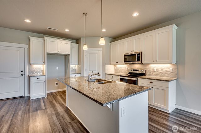 1203 S Union Place, Ridgefield, WA 98632