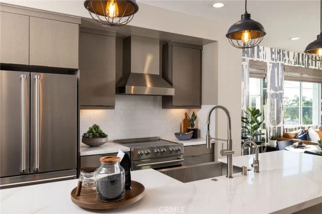 324 E Whittier Boulevard, La Habra, CA 90631