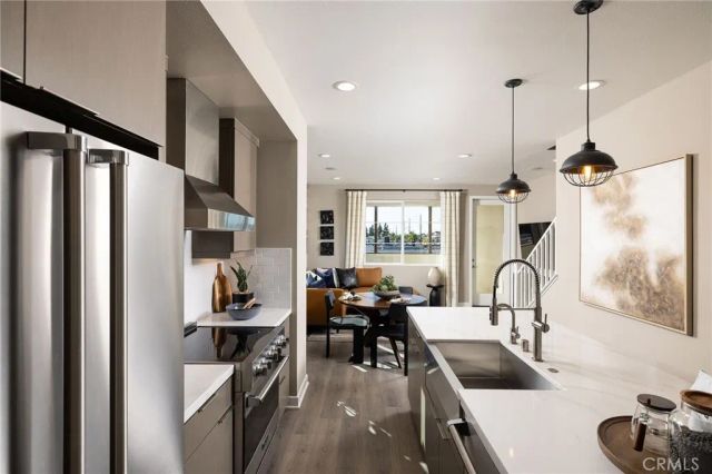 324 E Whittier Boulevard, La Habra, CA 90631