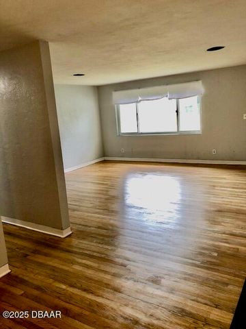 747 Colfax Drive, Daytona Beach, FL 32114