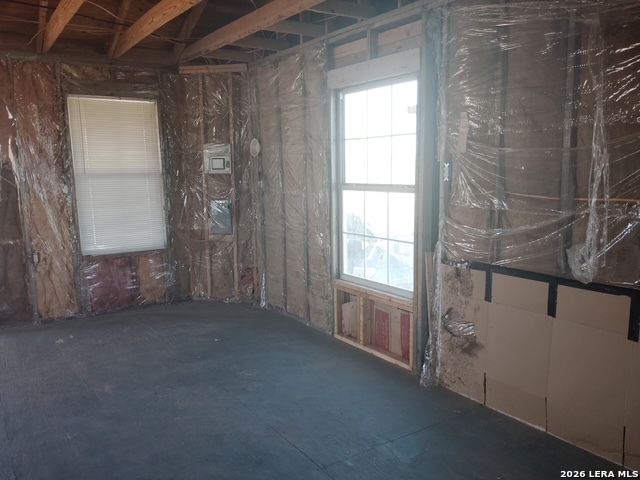 2074 County Road 306, Floresville, TX 78114