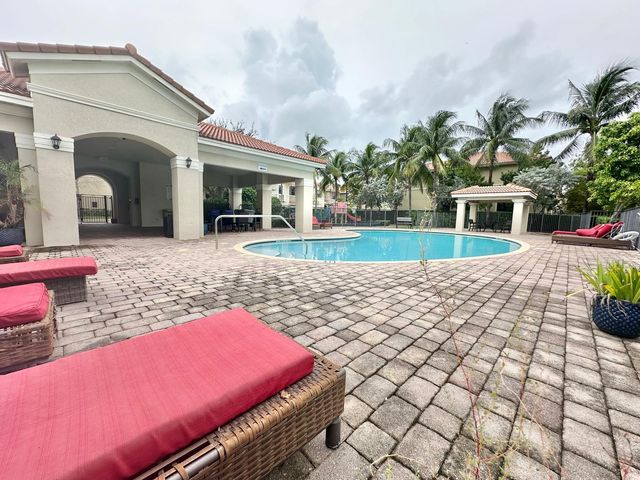 1079 NW 33rd Manor, Pompano Beach, FL 33064